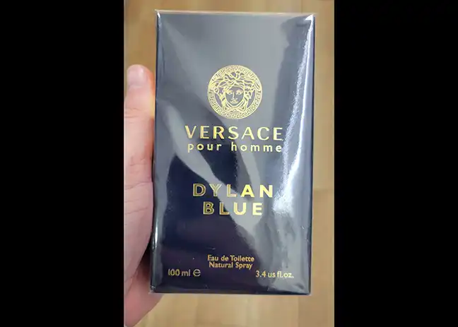 Versace Dylan Blue box